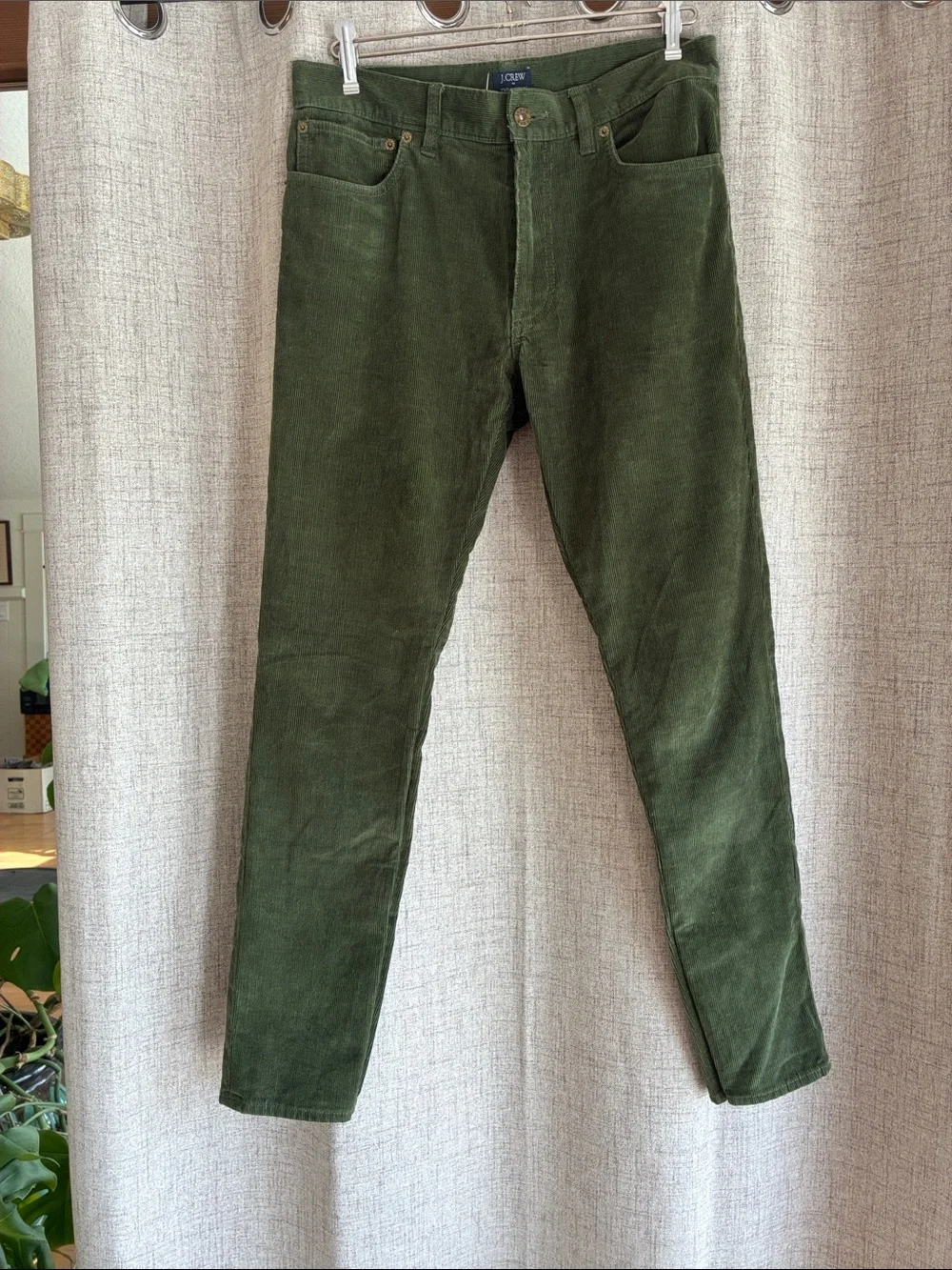 J. Crew Men’s Dark Olive Corduroy Pants 30x30 - Picture 1 of 4